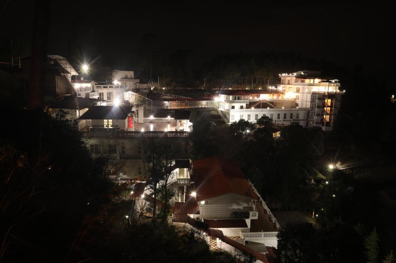 Tehri Club And Resort Chamba  Exterior foto