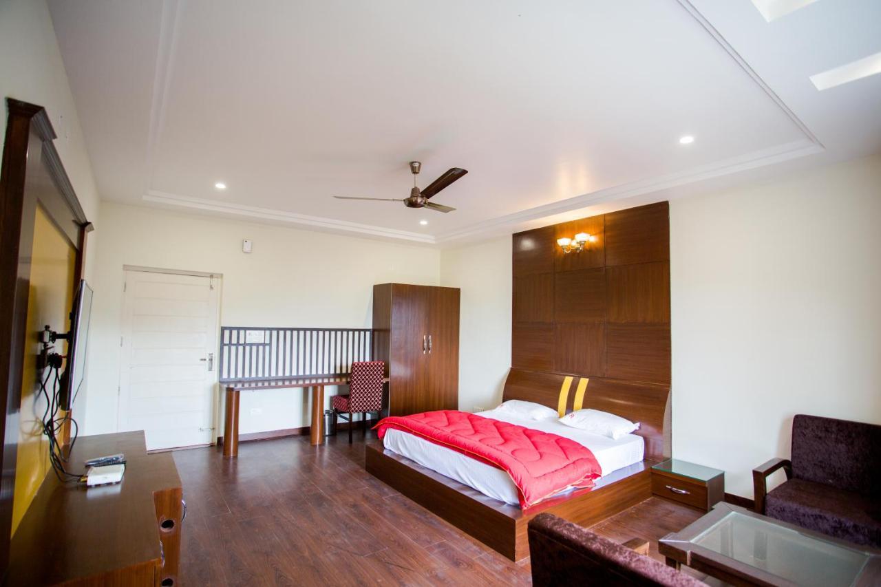 Tehri Club And Resort Chamba  Exterior foto